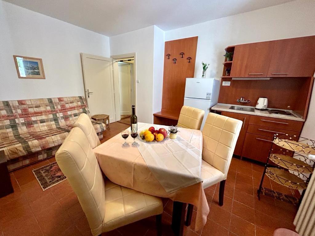 Apartmani Soljaga Petrovac Екстер'єр фото